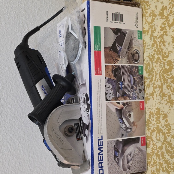 Ultra-Saw 7.5 Amp Corded Compact Saw Tool Kit with 3 Accessories New - Picture 1 of 11